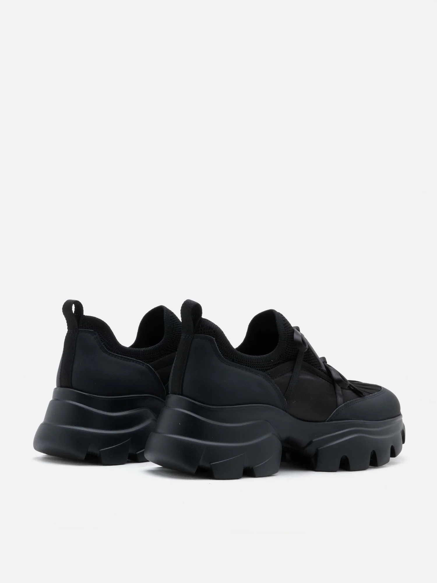 Imogen Bow Sneakers - Image 15