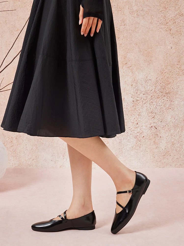 Corinne Glossy Strappy Flats - Image 9
