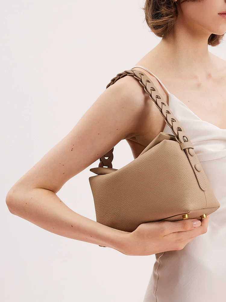Thanee Slouchy Chained Leather Handbag - Image 10