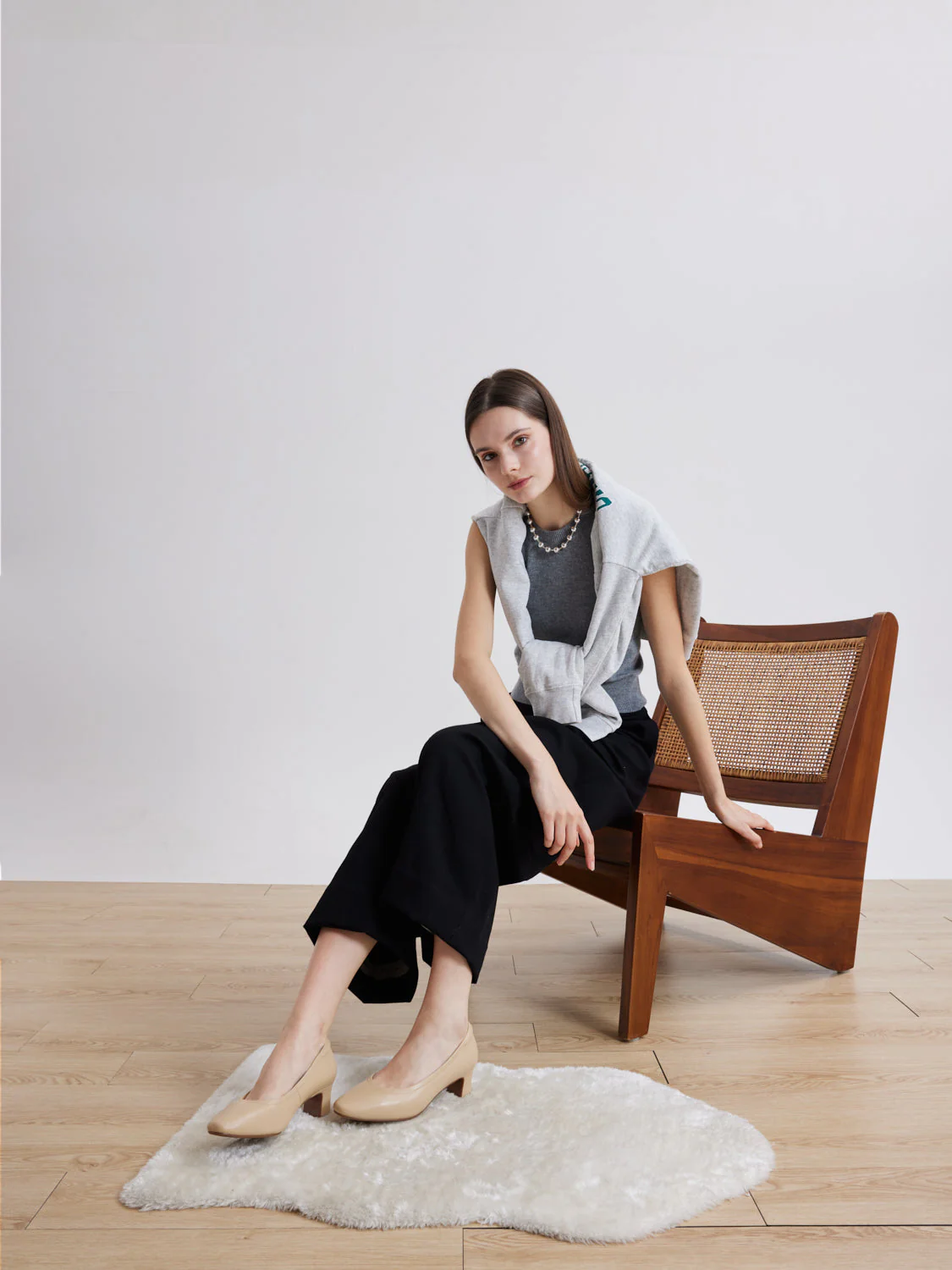 Herve Square Toe Low Heels - Image 5